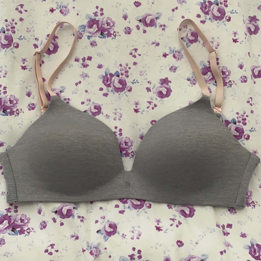 VICTORIA’S SECRET Wireless Bra
